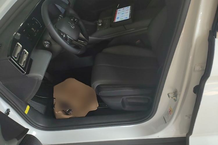 Used BYD Qin L 2024 DM-i 80KM Leading Model Left Front Seat
