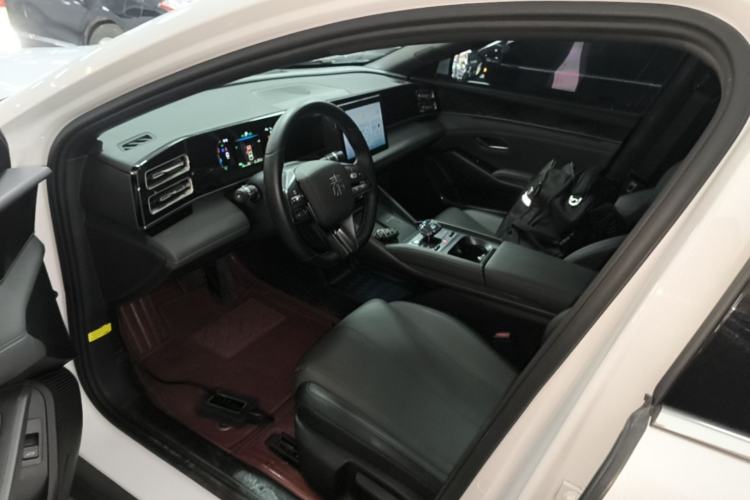 Used BYD Qin L 2024 DM-i 80KM Leading Model Left Front Seat