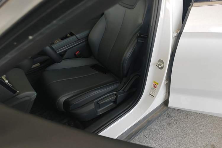 Used BYD Qin L 2024 DM-i 80KM Leading Model Left Front Seat