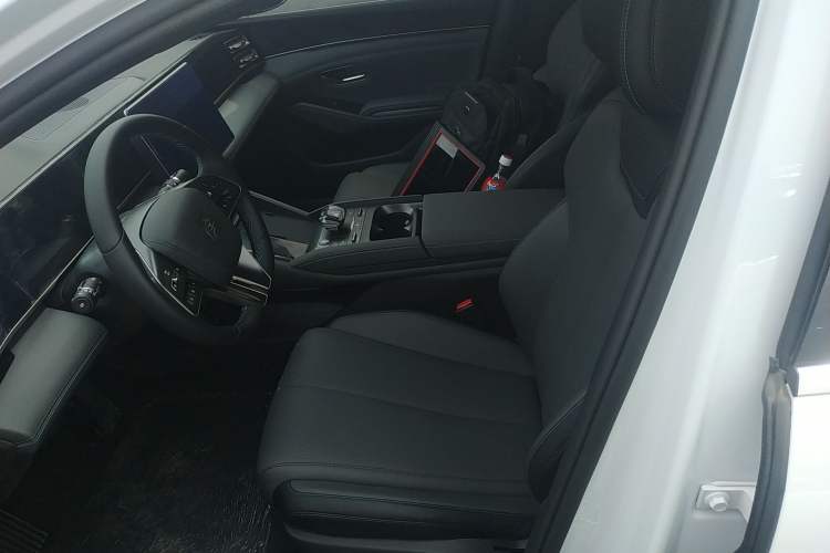 Used BYD Qin L 2024 DM-i 120KM Leading Model Left Front Seat