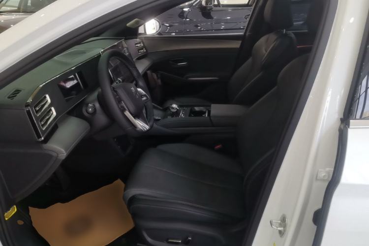 Used BYD Qin L 2024 DM-i 120KM Excellence Model Left Front Seat
