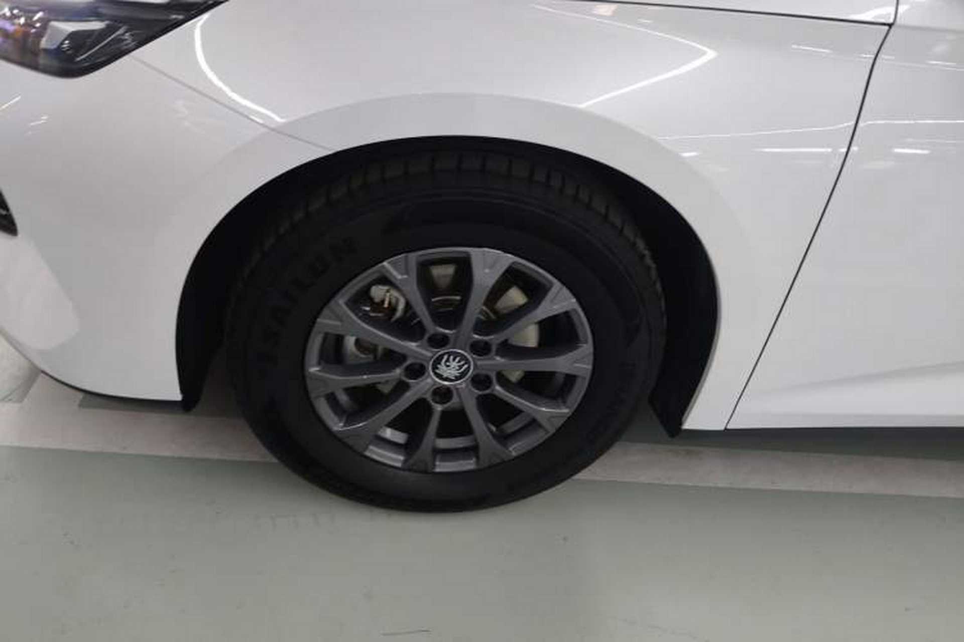 Used BYD Qin L 2024 DM-i 80KM Leading Model Left Front Wheel Hub
