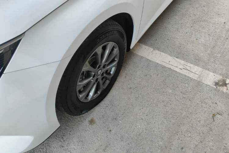 Used BYD Qin L 2024 DM-i 80KM Leading Model Left Front Wheel Hub