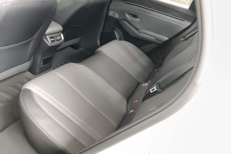 Used BYD Qin L 2024 DM-i 120KM Beyond Model Left Rear Seat
