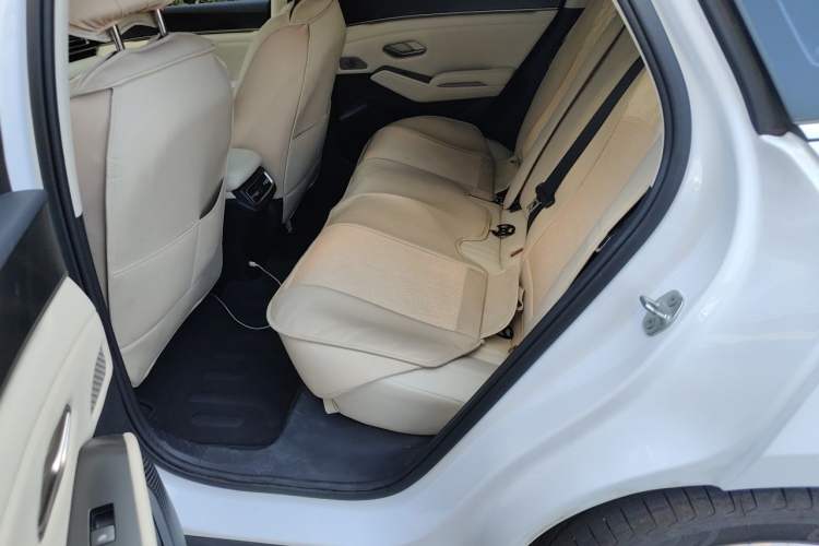 Used BYD Qin L 2024 DM-i 120KM Beyond Model Left Rear Seat