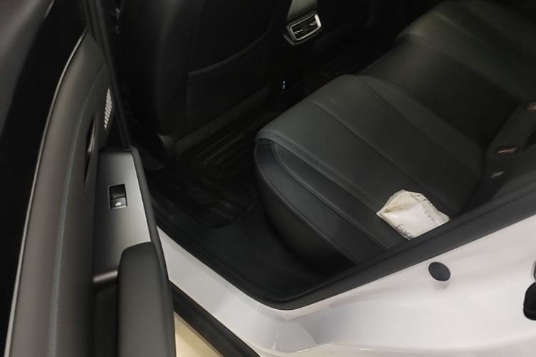 Used BYD Qin L 2024 DM-i 120KM Beyond Model Left Rear Seat