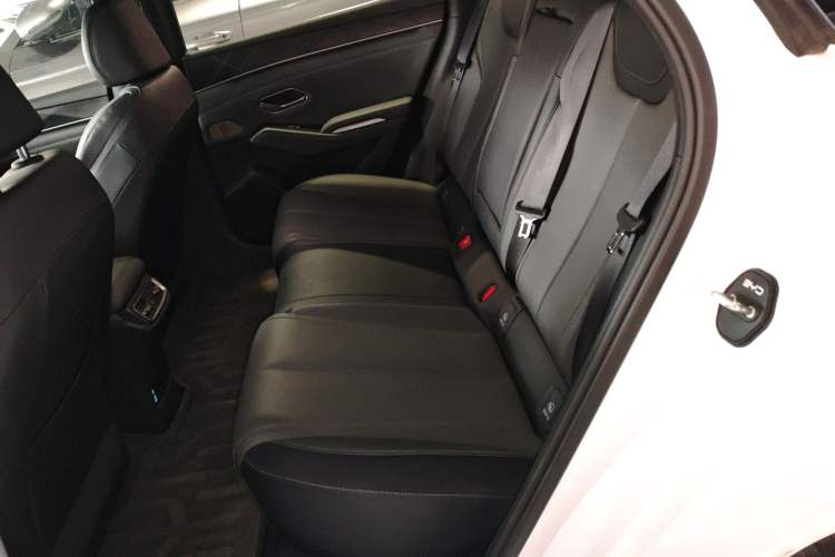 Used BYD Qin L 2024 DM-i 120KM Beyond Model Left Rear Seat
