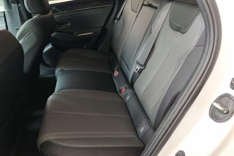 Used BYD Qin L 2024 DM-i 120KM Beyond Model Left Rear Seat
