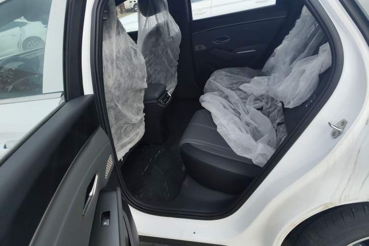 Used BYD Qin L 2024 DM-i 80KM Beyond Model Left Rear Seat