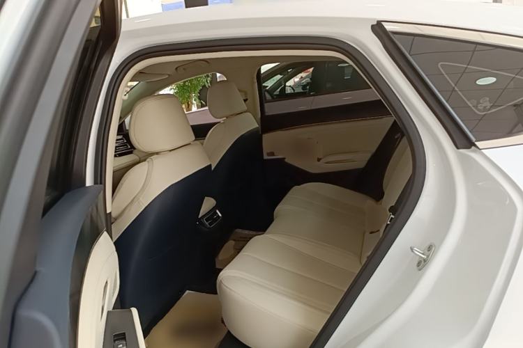 Used BYD Qin L 2024 DM-i 80KM Beyond Model Left Rear Seat