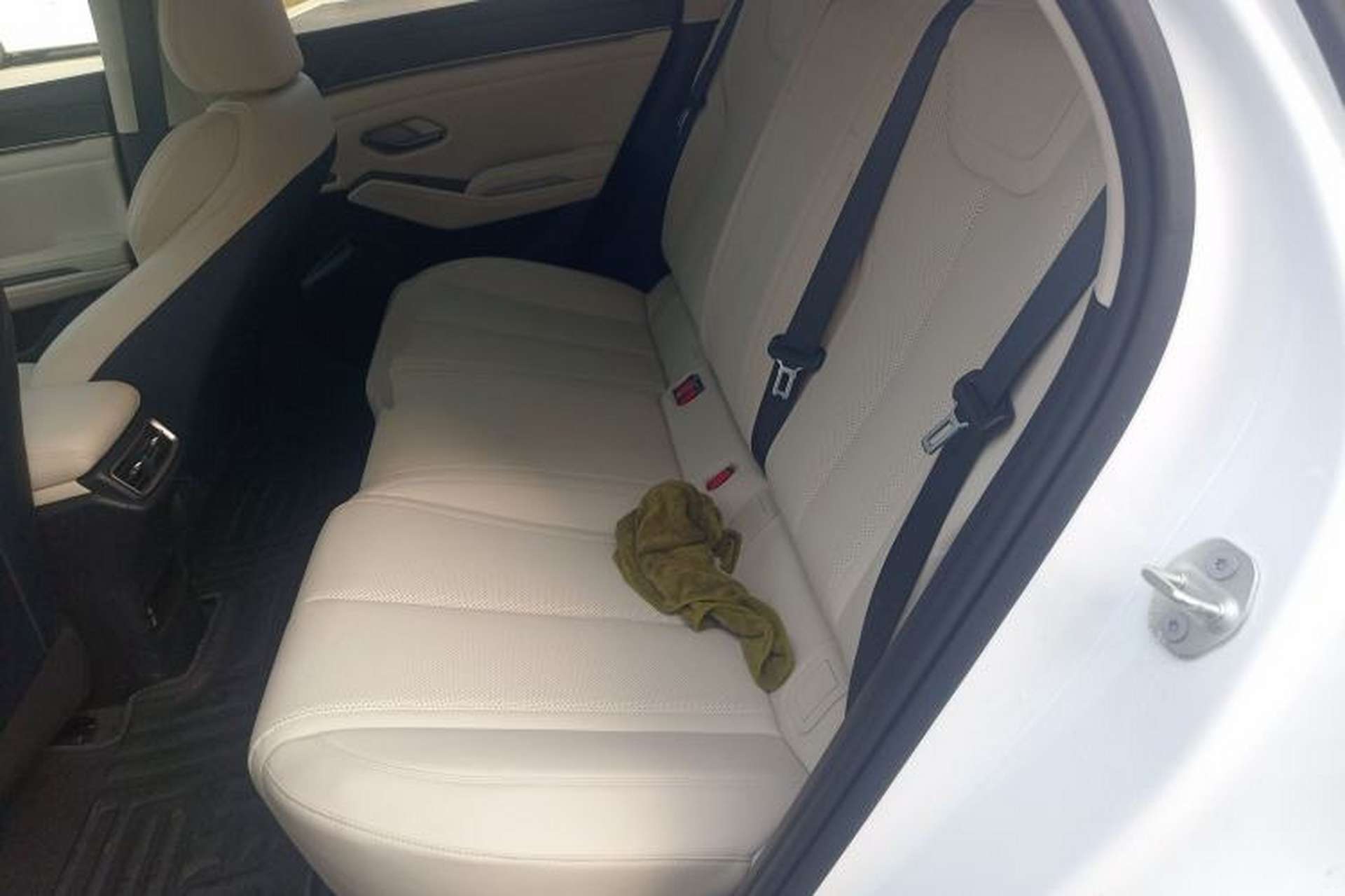 Used BYD Qin L 2024 DM-i 120KM Leading Model Left Rear Seat