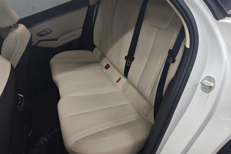 Used BYD Qin L 2024 DM-i 120KM Leading Model Left Rear Seat