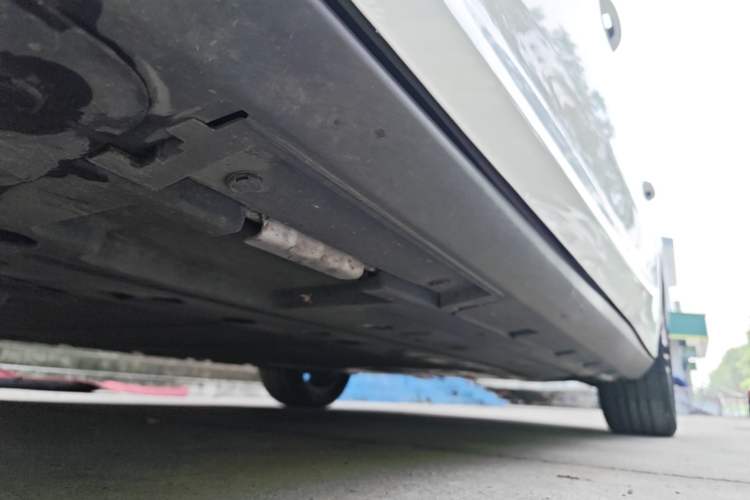 Used BYD Qin L 2024 DM-i 120KM Excellence Model Left Side Sill