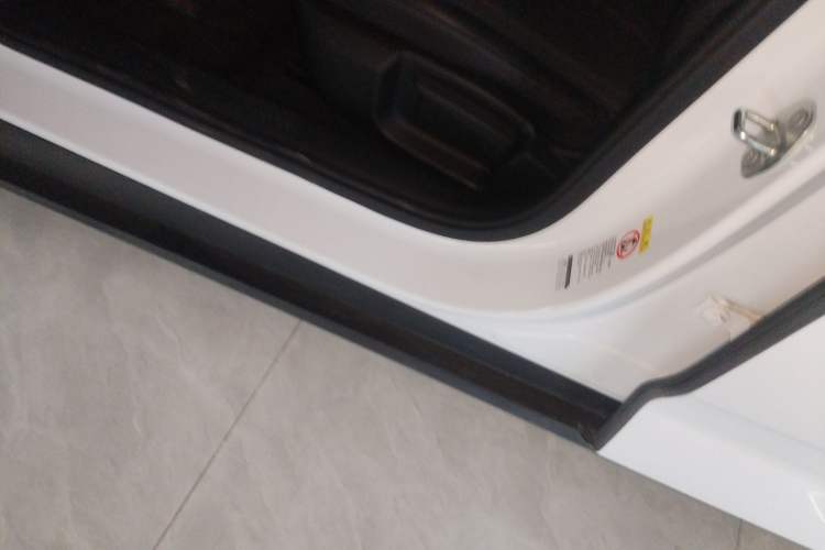 Used BYD Qin L 2024 DM-i 80KM Leading Model Left Side Sill