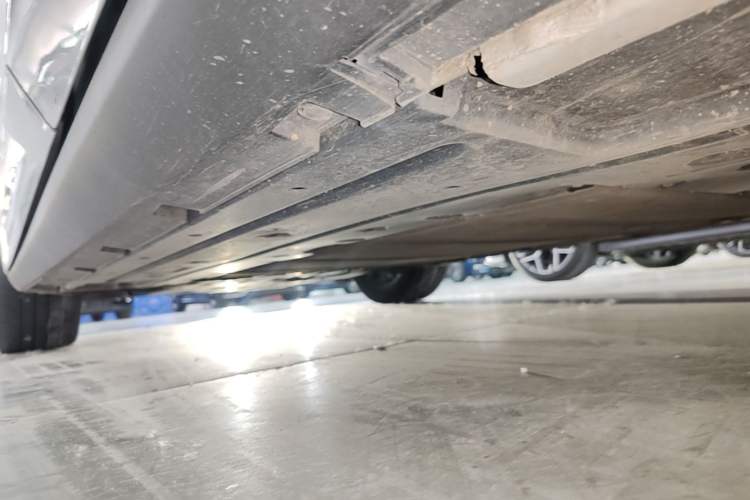 Used BYD Qin L 2024 DM-i 120KM Excellence Model Left Side Sill