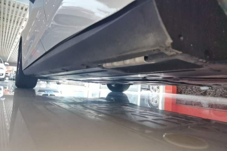 Used BYD Qin L 2024 DM-i 80KM Beyond Model Left Side Sill