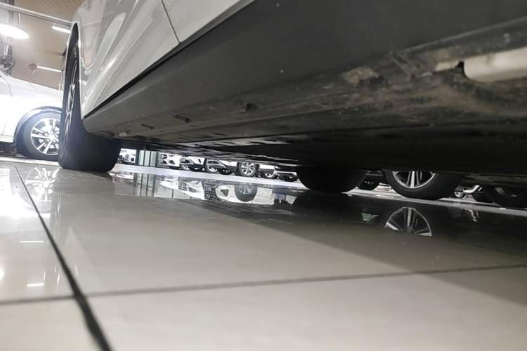 Used BYD Qin L 2024 DM-i 120KM Beyond Model Left Side Sill