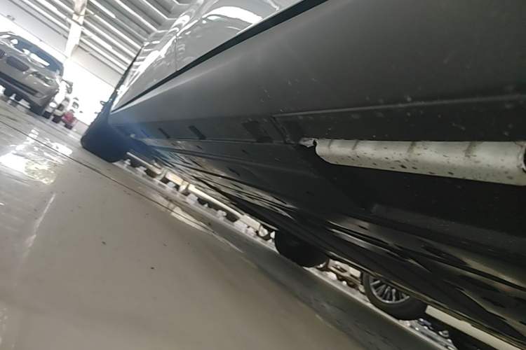 Used BYD Qin L 2024 DM-i 80KM Leading Model Left Side Sill