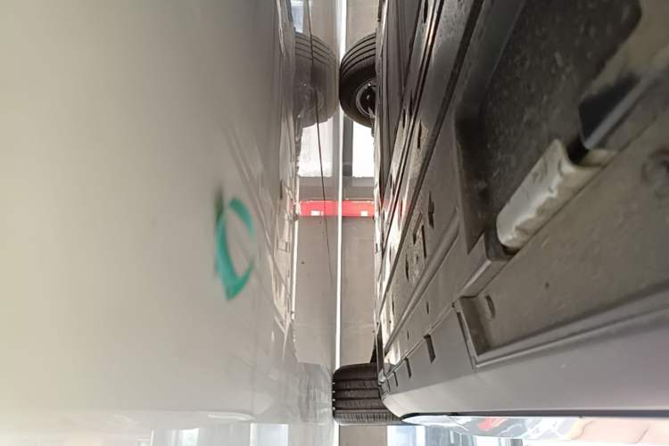 Used BYD Qin L 2024 DM-i 80KM Beyond Model Left Side Sill
