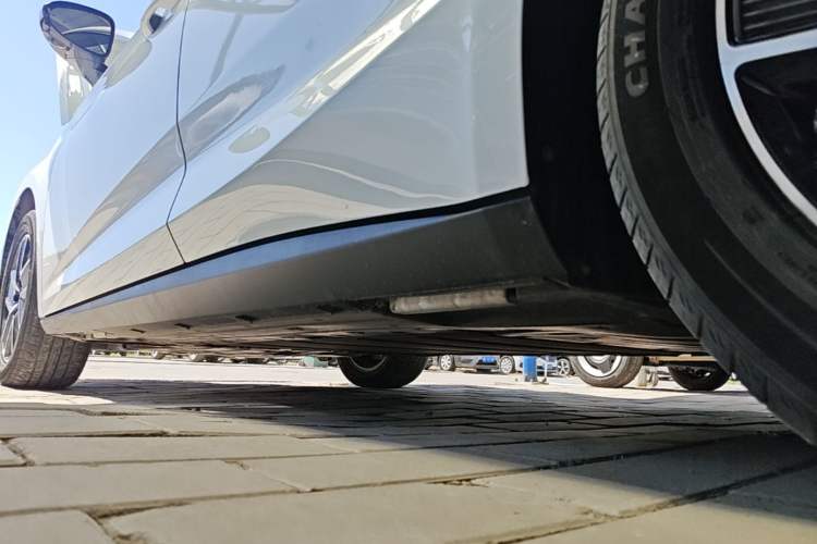 Used BYD Qin L 2024 DM-i 120KM Leading Model Left Side Sill