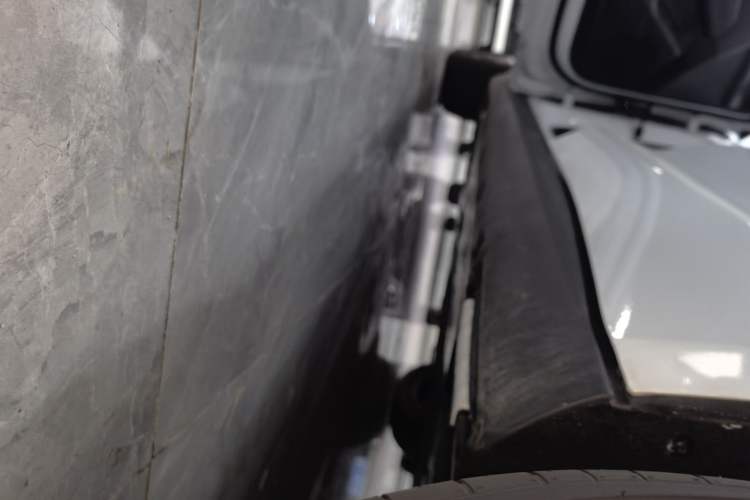 Used BYD Qin L 2024 DM-i 120KM Leading Model Left Side Sill