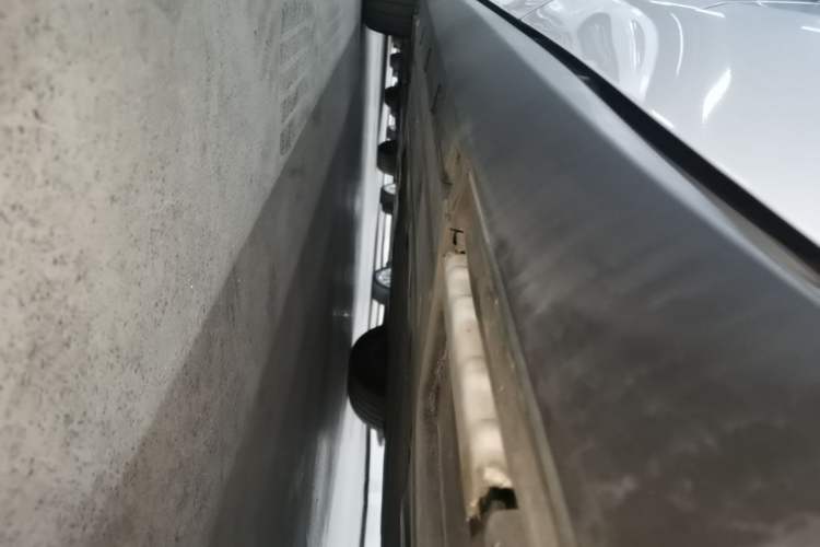 Used BYD Qin L 2024 DM-i 120KM Leading Model Left Side Sill