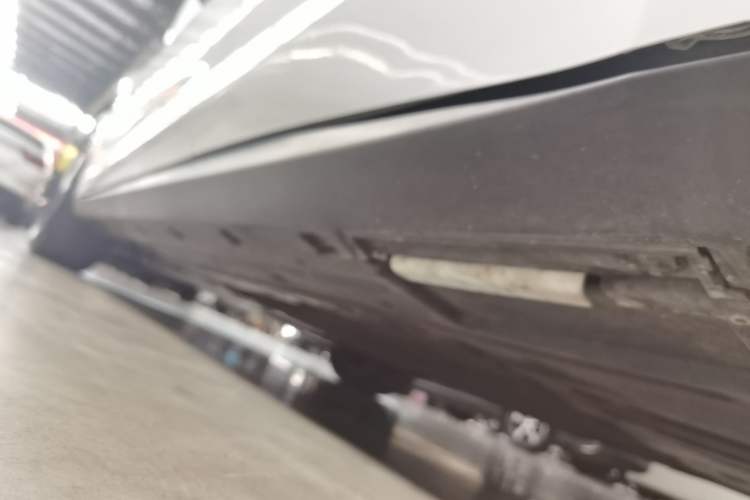 Used BYD Qin L 2024 DM-i 120KM Beyond Model Left Side Sill