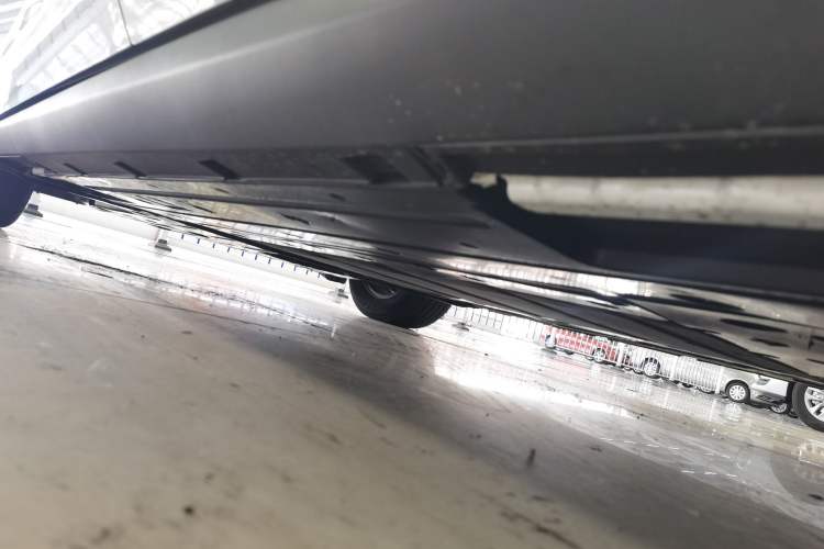 Used BYD Qin L 2024 DM-i 80KM Leading Model Left Side Sill