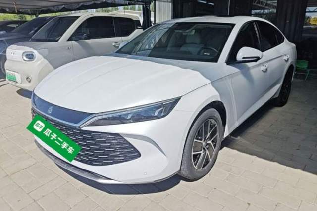 Ojetý BYD Qin L 2024 DM-i 120KM Leading Model