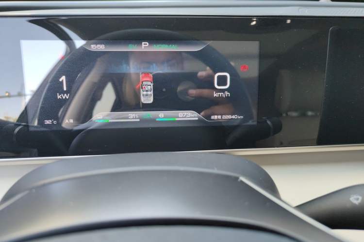 Used BYD Qin L 2024 DM-i 120KM Beyond Model Odometer Close Up
