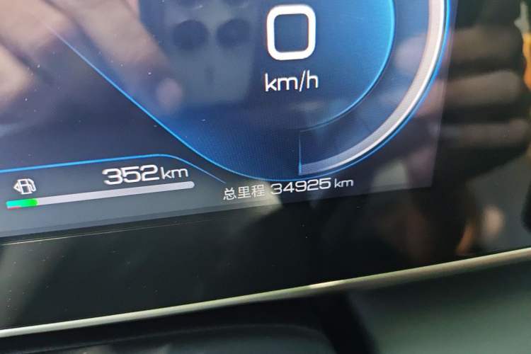 Used BYD Qin L 2024 DM-i 80KM Beyond Model Odometer Close Up