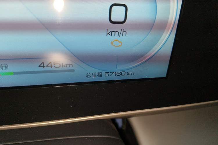 Used BYD Qin L 2024 DM-i 80KM Beyond Model Odometer Close Up