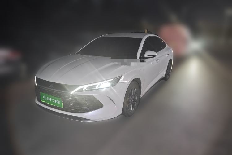 BYD Qin L 2024 DM-i 80KM Leading Model