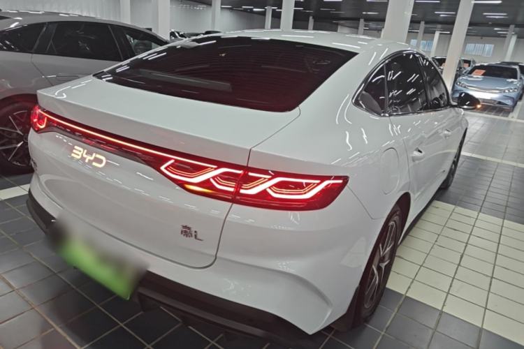 Used BYD Qin L 2024 DM-i 80KM Beyond Model Rear Right 45 Deg