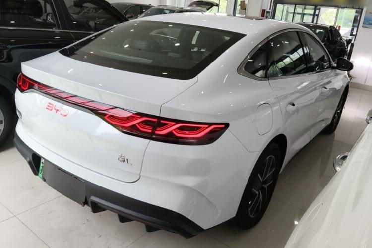 Used BYD Qin L 2024 DM-i 120KM Beyond Model Rear Right 45 Deg