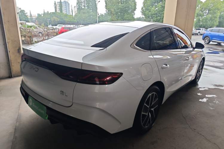 Used BYD Qin L 2024 DM-i 80KM Beyond Model Rear Right 45 Deg