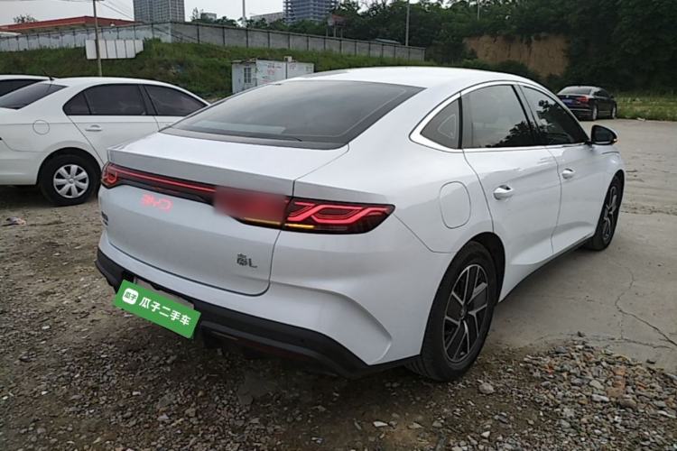 Used BYD Qin L 2024 DM-i 80KM Beyond Model Rear Right 45 Deg