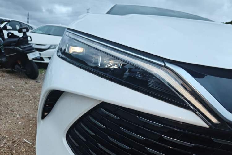 Used BYD Qin L 2024 DM-i 120KM Leading Model Right Front Headlight