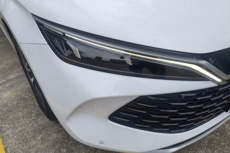 Used BYD Qin L 2024 DM-i 80KM Beyond Model Right Front Headlight
