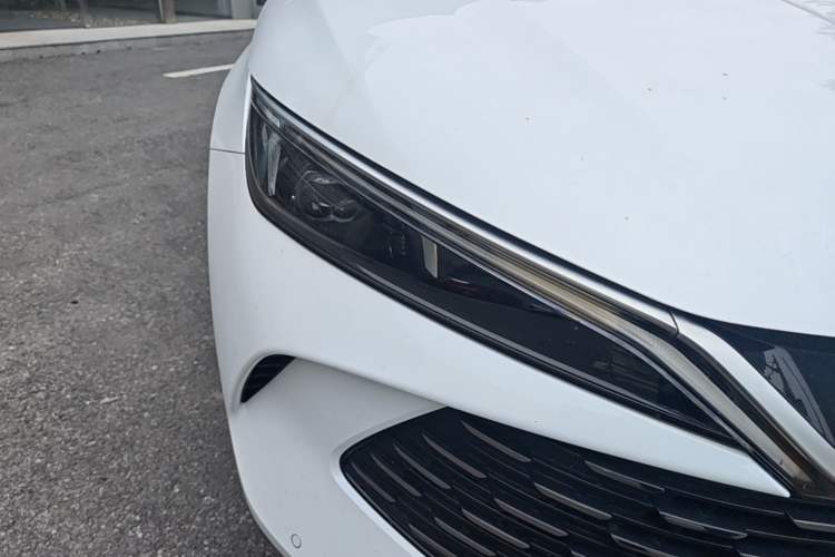 Used BYD Qin L 2024 DM-i 80KM Beyond Model Right Front Headlight