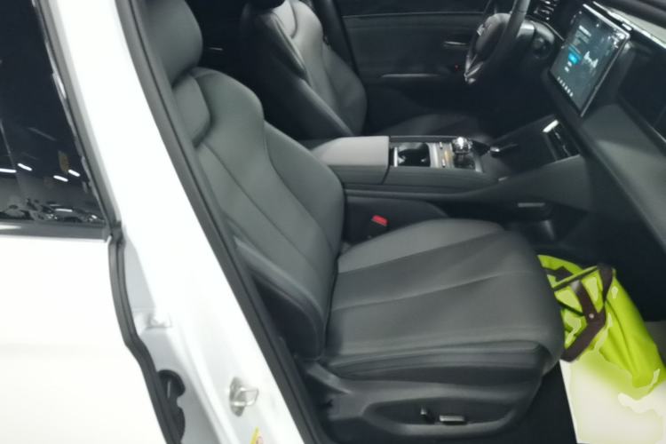 Used BYD Qin L 2024 DM-i 120KM Beyond Model Right Front Seat