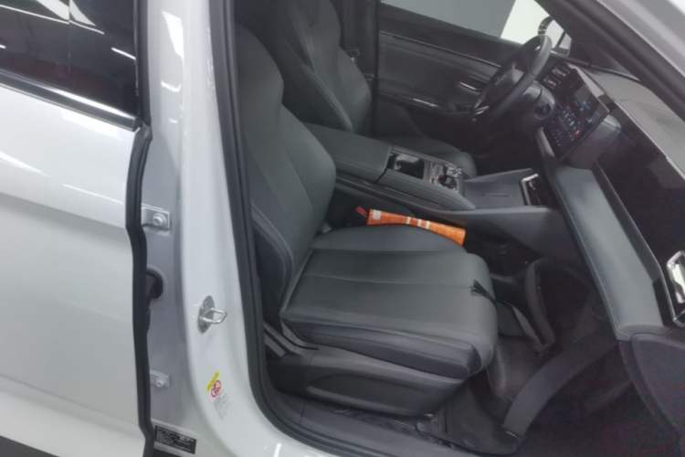 Used BYD Qin L 2024 DM-i 80KM Leading Model Right Front Seat