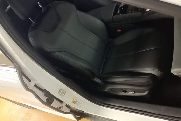 Used BYD Qin L 2024 DM-i 120KM Beyond Model Right Front Seat