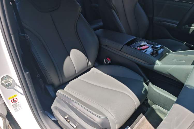 Used BYD Qin L 2024 DM-i 120KM Beyond Model Right Front Seat