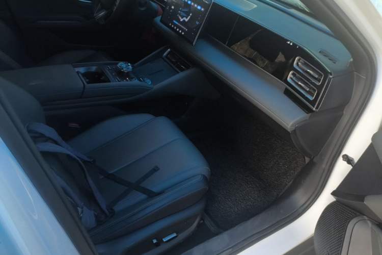 Used BYD Qin L 2024 DM-i 120KM Beyond Model Right Front Seat
