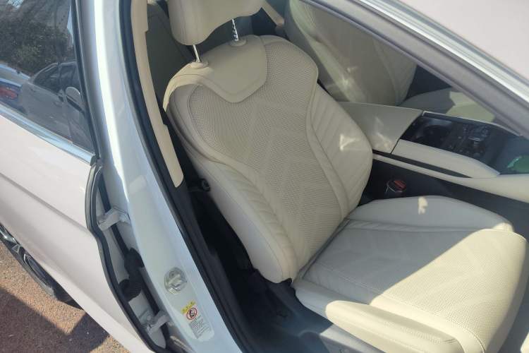 Used BYD Qin L 2024 DM-i 120KM Excellence Model Right Front Seat