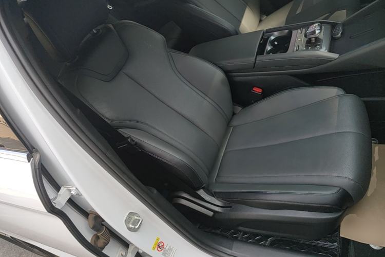 Used BYD Qin L 2024 DM-i 80KM Beyond Model Right Front Seat