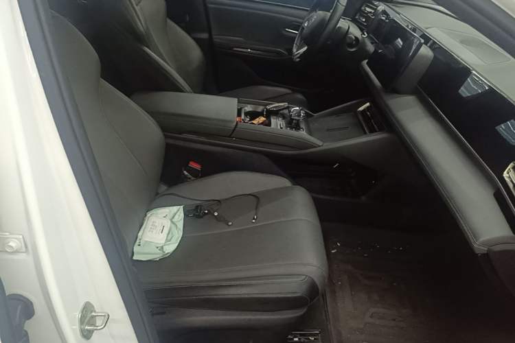 Used BYD Qin L 2024 DM-i 80KM Leading Model Right Front Seat
