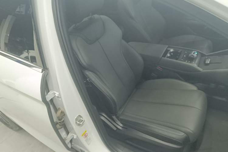 Used BYD Qin L 2024 DM-i 120KM Leading Model Right Front Seat