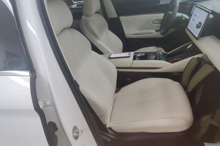 Used BYD Qin L 2024 DM-i 120KM Leading Model Right Front Seat